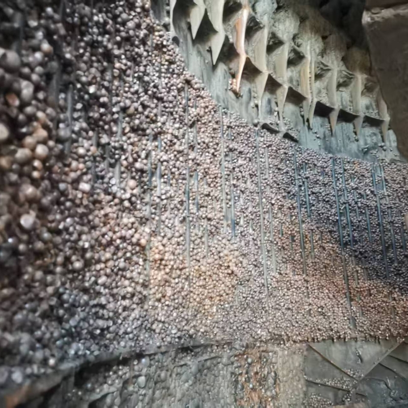 立磨机磁性衬板